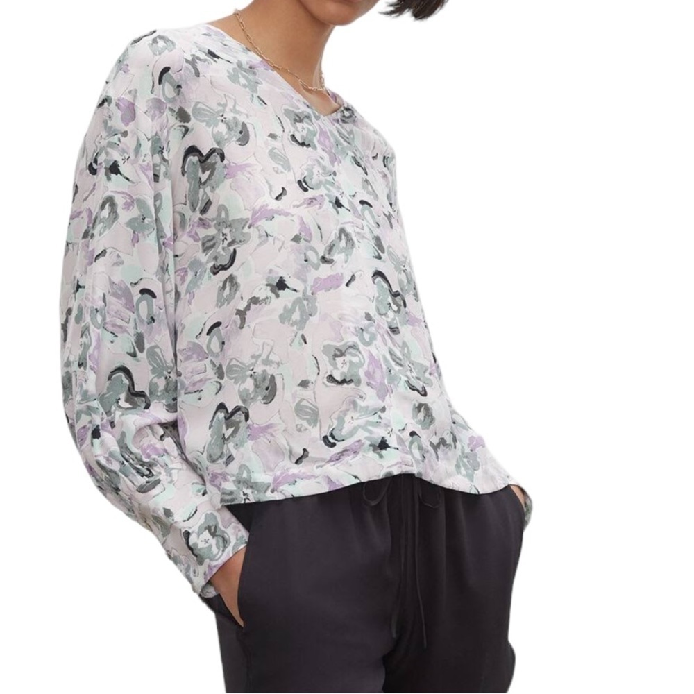 NWT Club Monaco Mauve Floral V-Neck Blouse Size XS